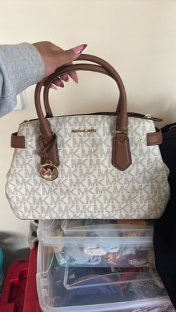 Michael kors handbag