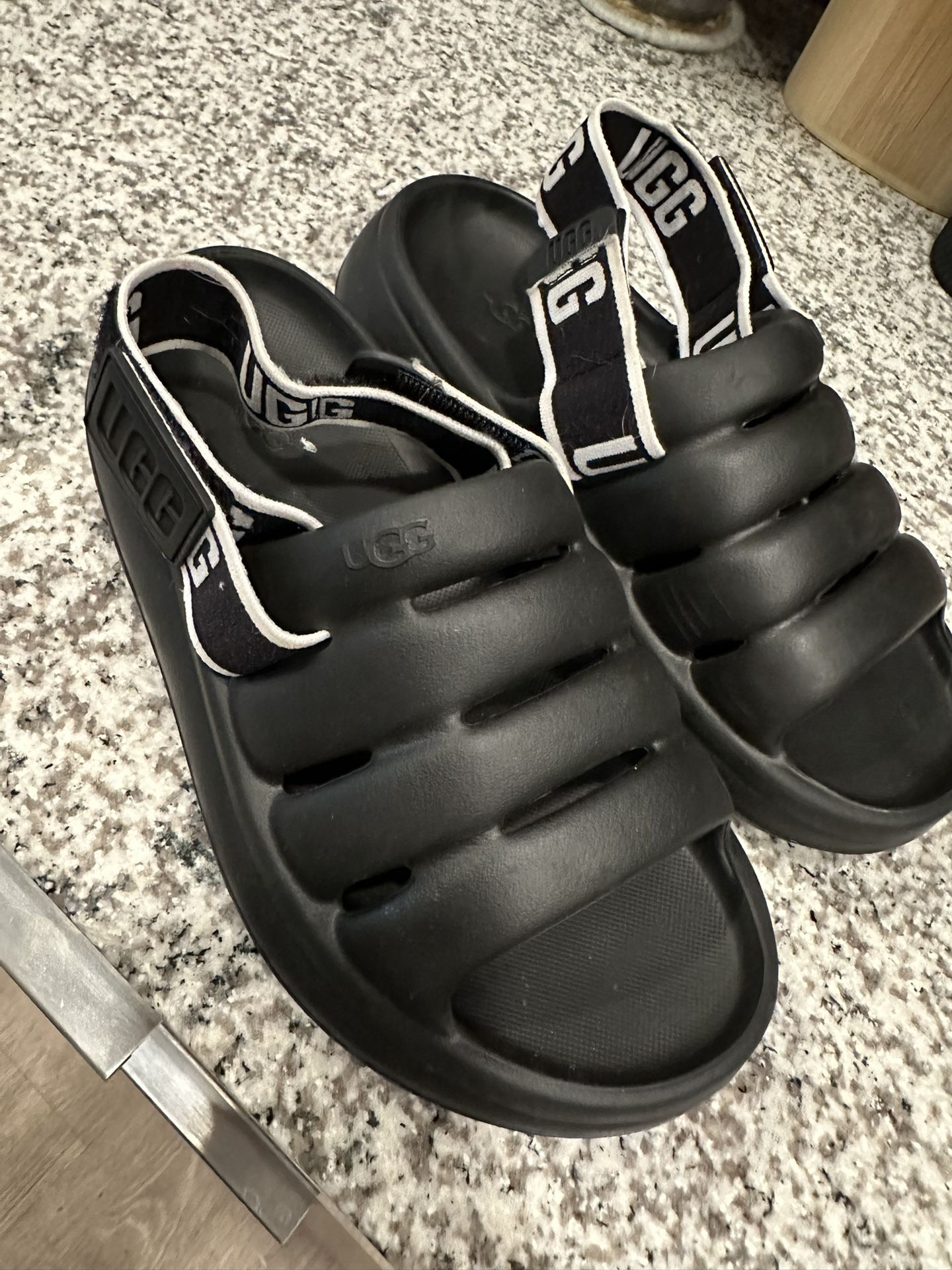 Uggs Slides
