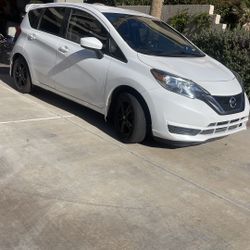 2018 Nissan versa Note