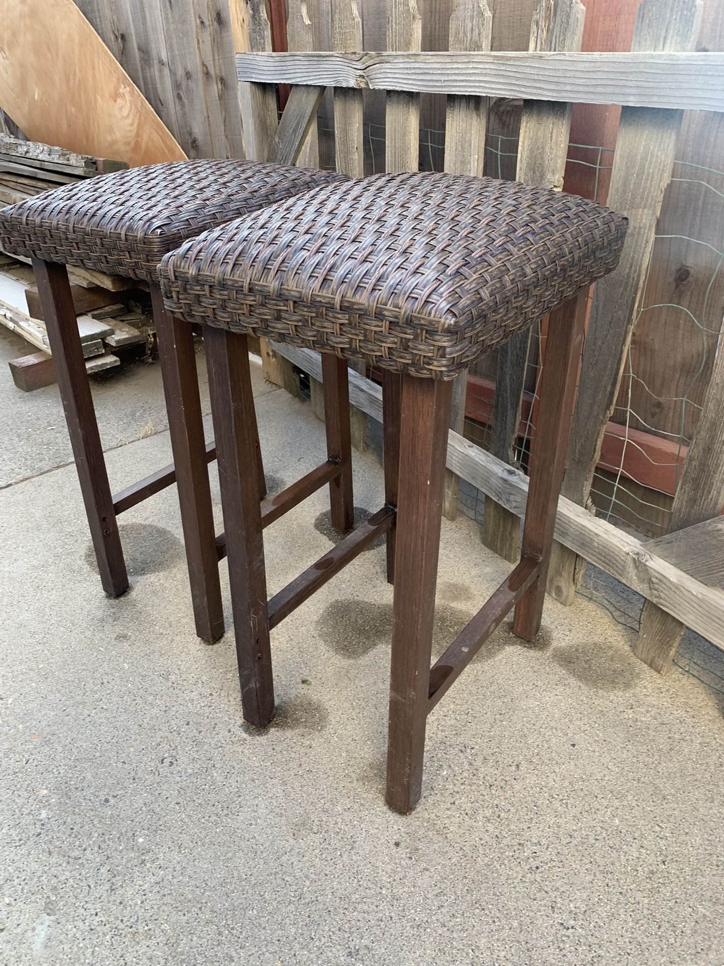 Metal Outdoor Stools
