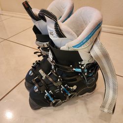 LIKE NEW SALOMON PROX90W SKI BOOTS SIZE 23