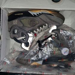 Jordan Offwhite Muslins Size 10.5