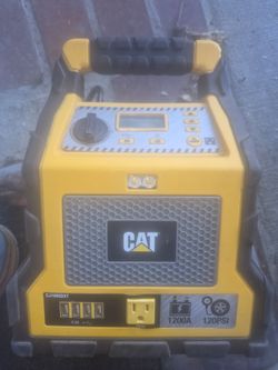 Caterpillar CAT 1200 Peak Amp 3 In 1 Jump Starter W/ Air Compressor