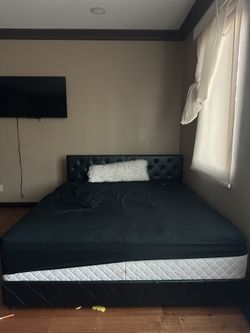 Black Bed frame 