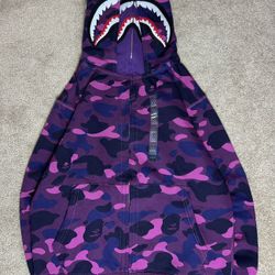 Purple Camo Full-Zip Shark Hoodie – Size M – New