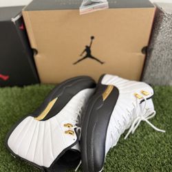Jordan 12 “Royalty”