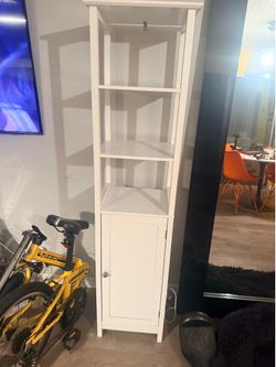 Bookshelf’s with cabinet