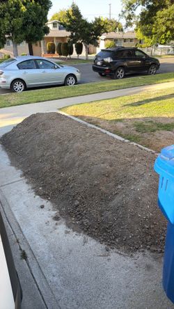 FREE Dirt- You Haul