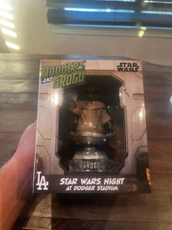 Dodgers and grogu !!!!! Star wars night