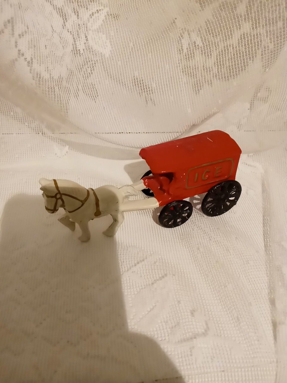 Vintage cast iron toy horse drawn horse wagon early 20th century
