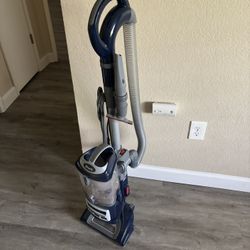Shark Vacuum 