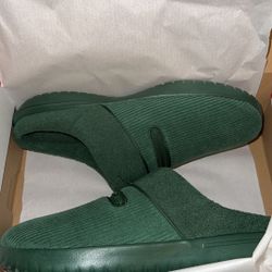 Nike Burrow Slippers Size 12