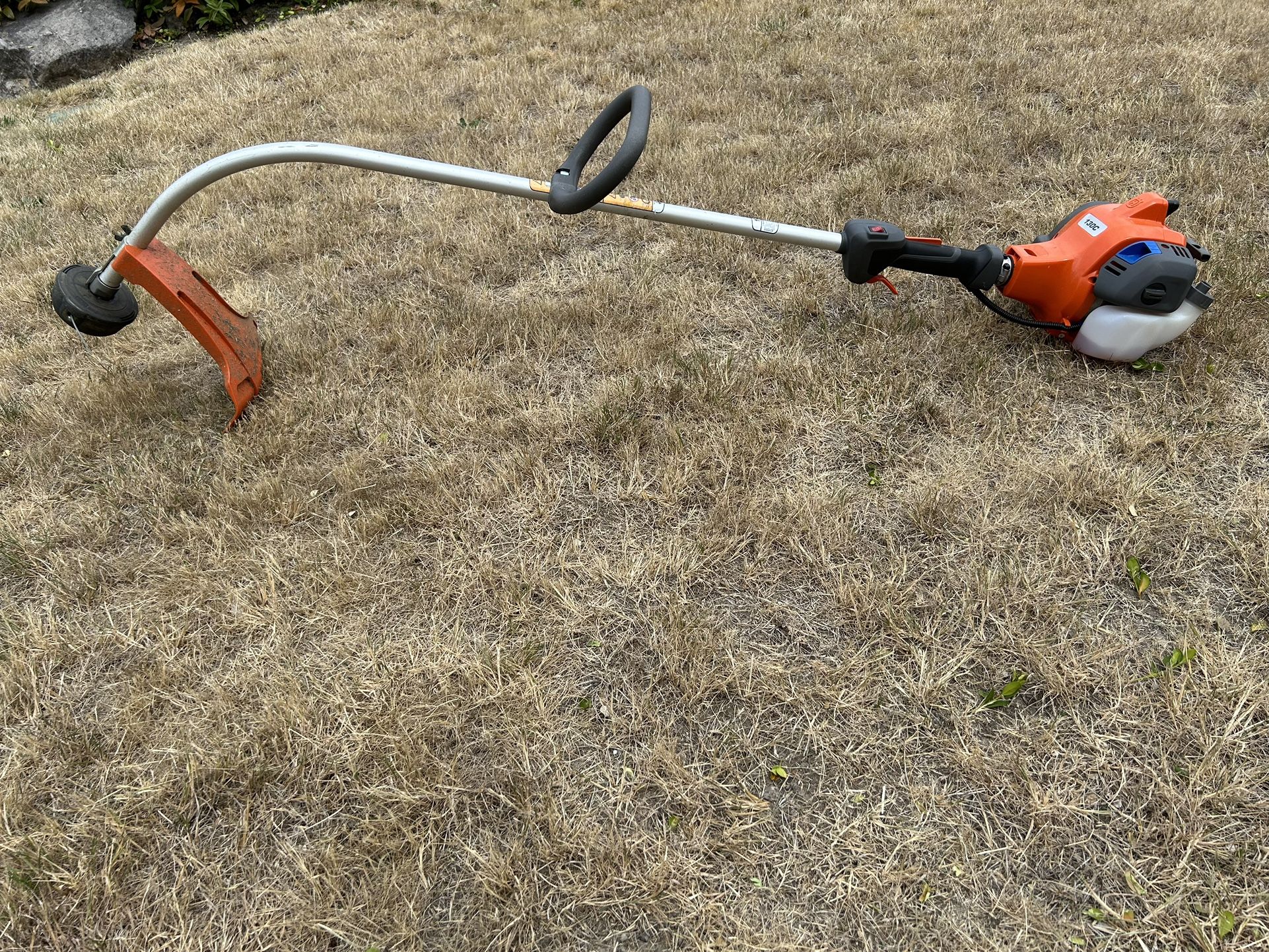 Husqvarna 130C 28-cc 2-cycle Gas String Trimmer