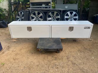 TOOL BOX