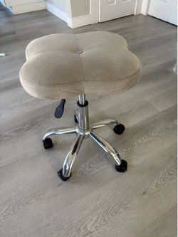 Adjustable chair