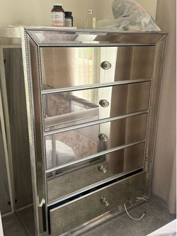 Z Gallery dresser