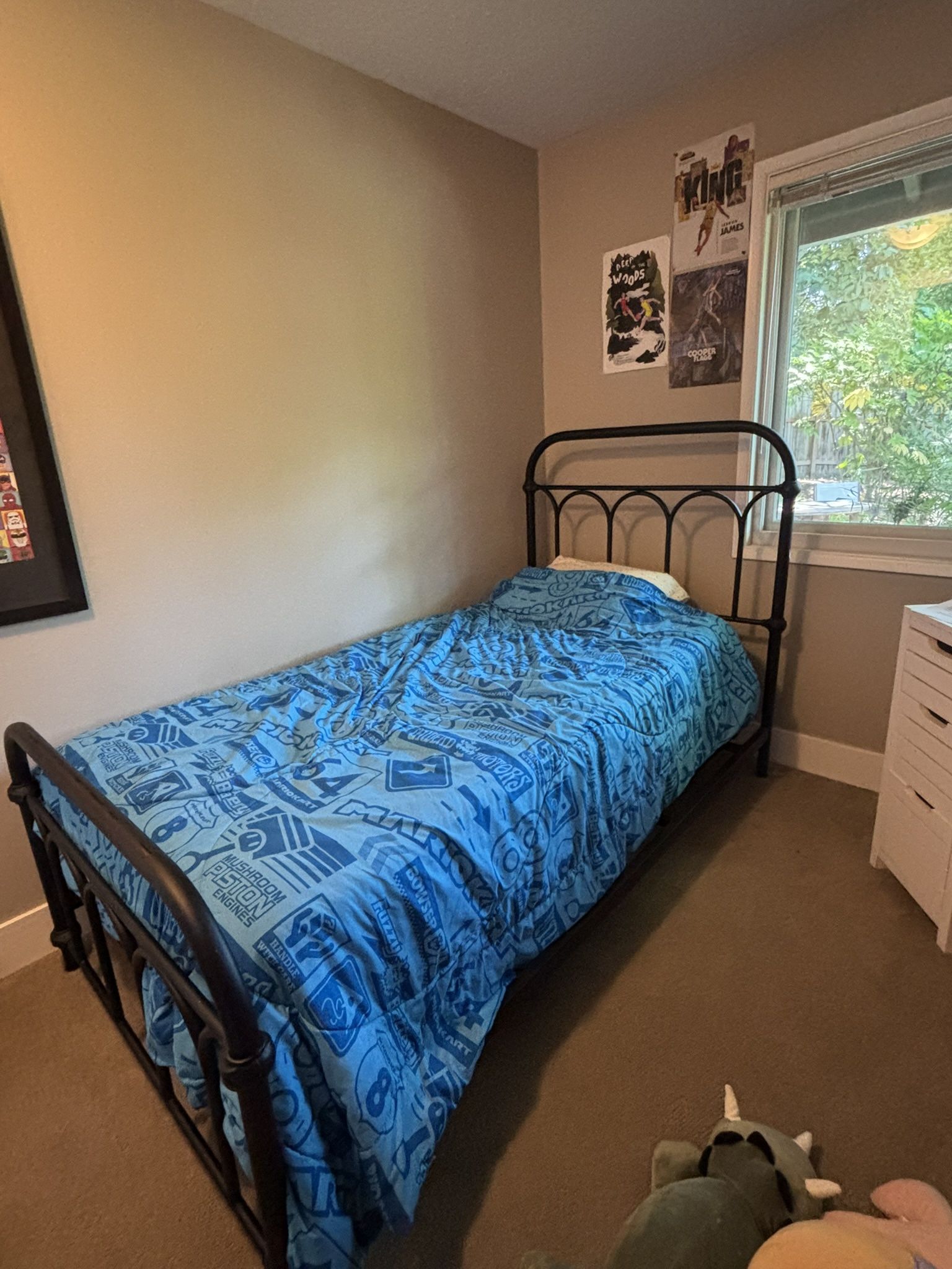 Twin size Bed With Mattress And Box Spring Included