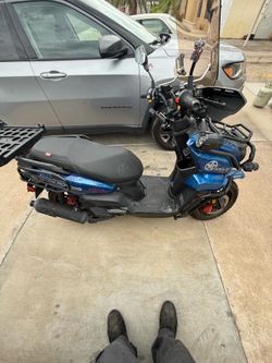2024 200cc amigo moped