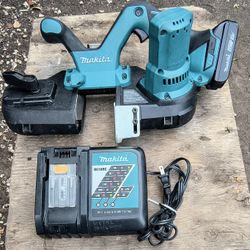 MAKITA BAND SAW W/CHARGER