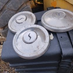 Hub Caps Studbaker 1963