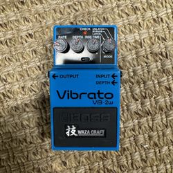 Boss Vibrato VB-2W