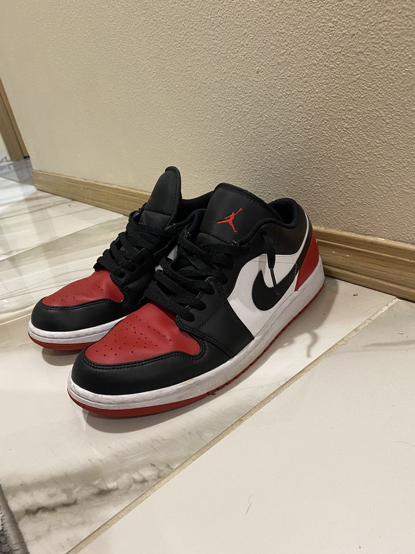 Air Jordan 1 Low Size 10.5 Men’s