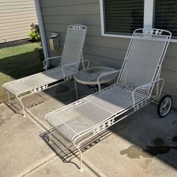 Pair Of Vintage metal Patio Chaises/loungers W/table
