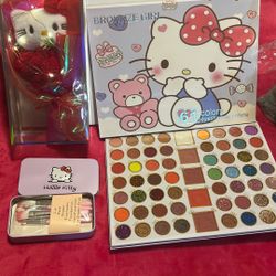 $28 Obo Hello Kitty Pallets And Flower Brushes 