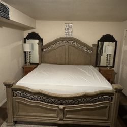King Bed Frame & Matress