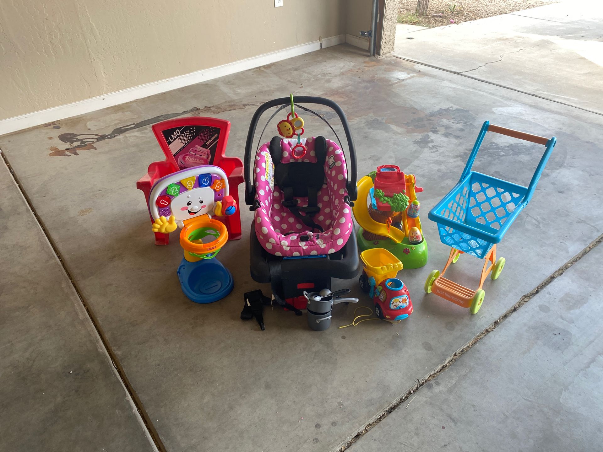 Baby Car seat & Toys $18