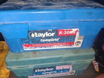 The Taylor K-2005 DPD High Range, 9-Way Water Testing Kit includes everything you need to keep your pool or spa beautiful and safe for swimmers. This