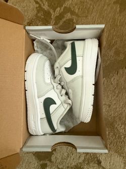 LIKE NEW! Nike Air Force 1 low - 6c