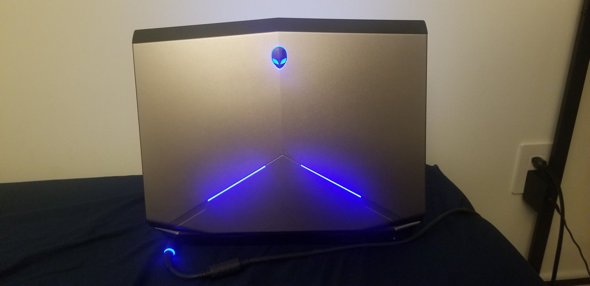 Alienware 14 Gaming Laptop Core i5-4200M 8GB RAM Geforce GT 750M with 2GB GDDR5