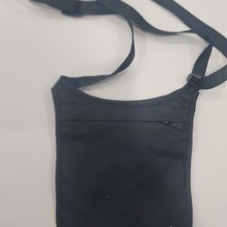 Pacsafe Coversafe V75 Anti-Theft RFID Blocking Passport Holder & Neck Pouch/Wallet - Fits up to Four Passports (or iPhone X) plus Credit Cards