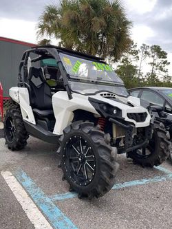 2020 CAN-AM COMMANDER