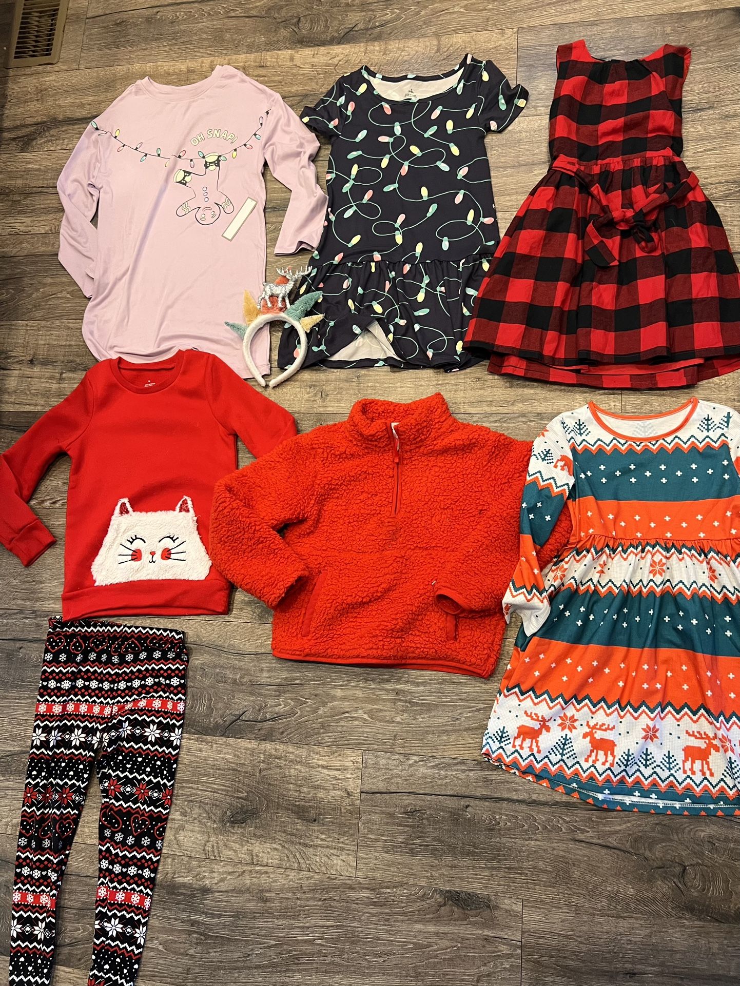 Girls Size 6 Christmas Clothing Set