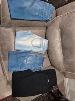 Women's Jeans Bundle!!