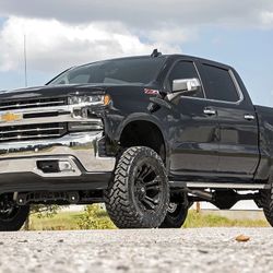 Rough Country Lift Kit 