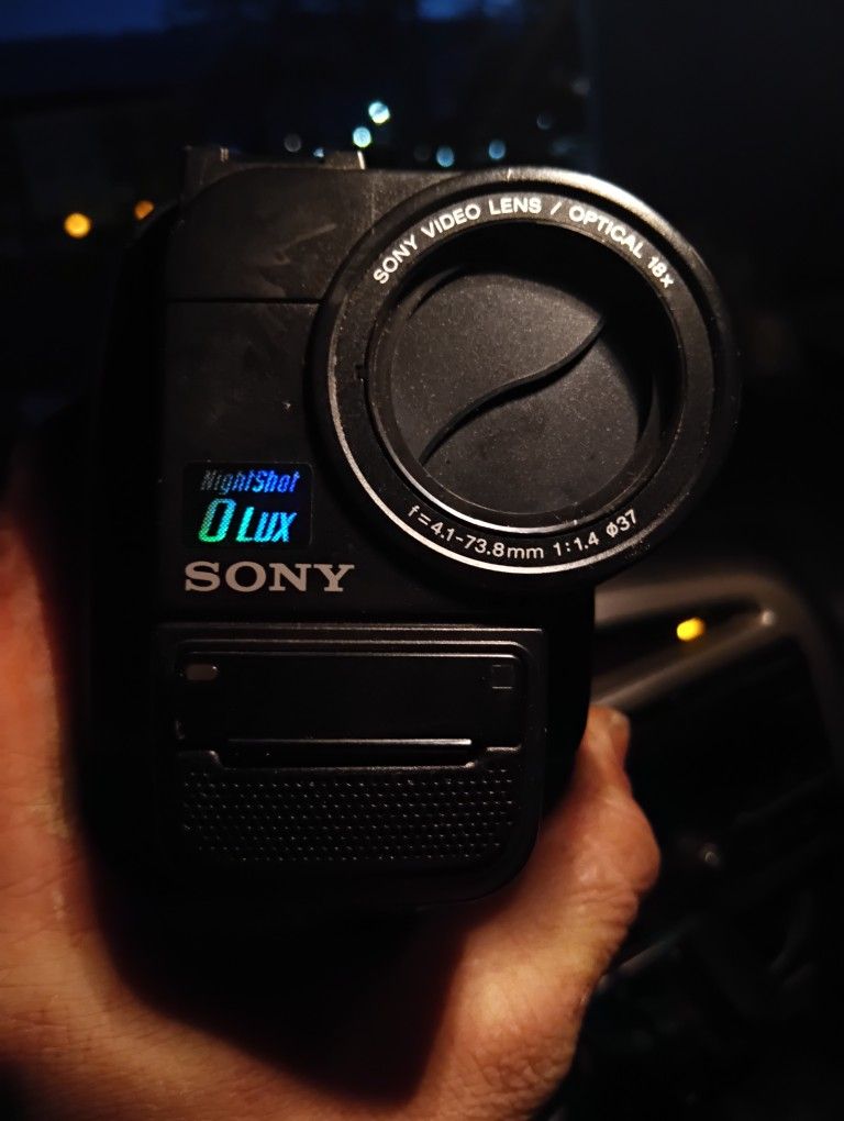 sony handy cam ccd-tr416