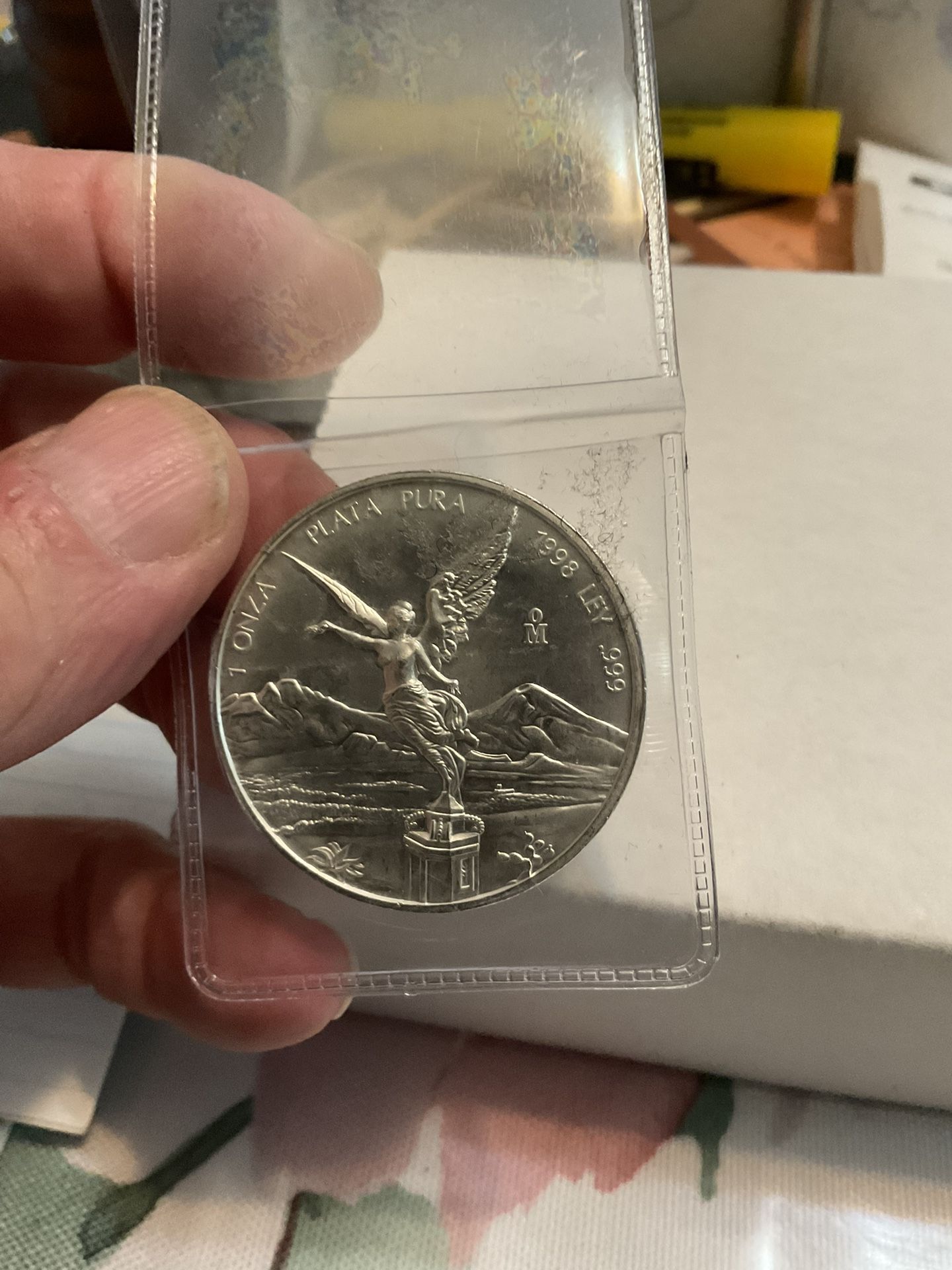 1998 LIBERTAD 1 Oz SILVER coin