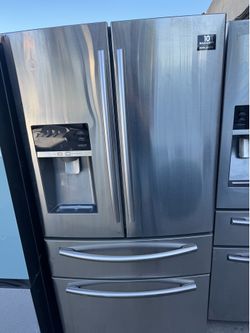 Samsung four-door refrigerator with 90 day warranty only $650