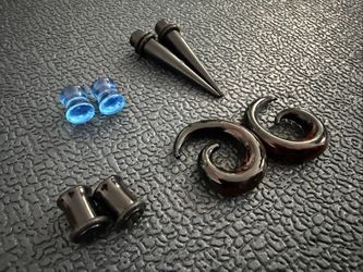 Earrings 0 Gauge - Various Types