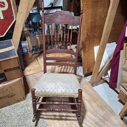 ANTIQUE ART NOUVEAU ROCKING CHAIR