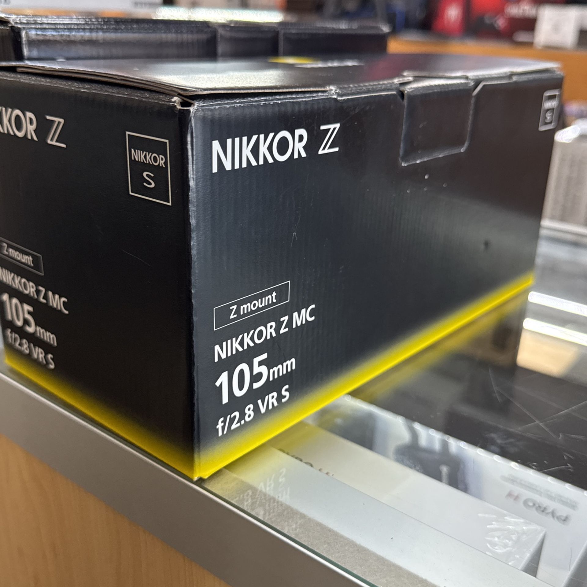 Nikon NIKKOR Z MC 105mm f/2.8 VR S Macro Lens (Nikon Z)