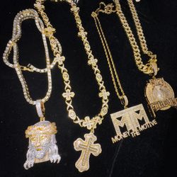 Necklace Chain + Pedant Charm