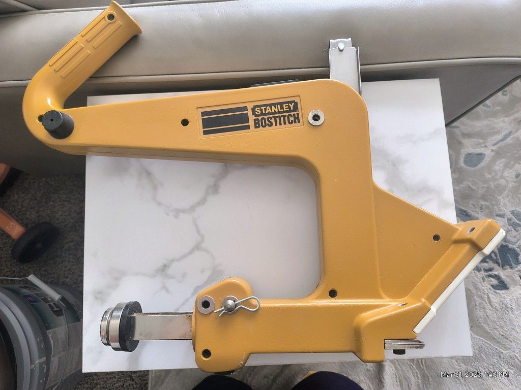 Stanley Bostitch Manual Hardwood Flooring Cleat Nailer Used