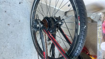 Mountain Bike Rear Wheel with Disc Brake