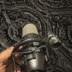 Akg P220 🎤 Microphone 