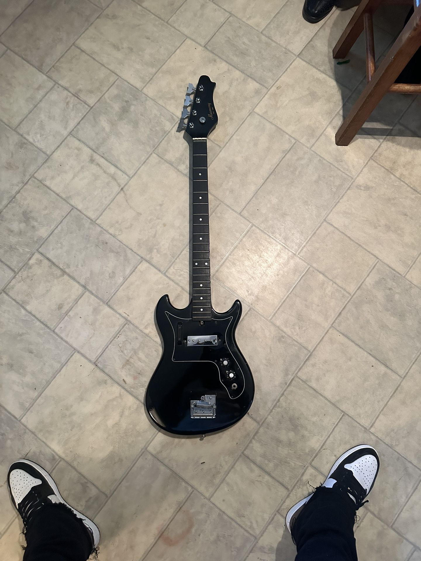 1892 Harmony H-805 Guitar