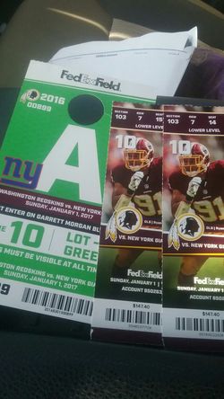 Redskins Giants Tickets today with Parking Pass